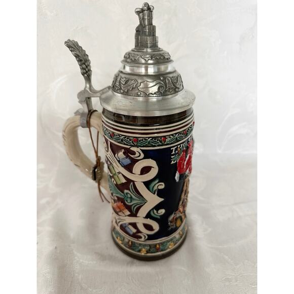 Saturday Evening Post Christmas Santa's Helper Beer Stein Anheuser Busch Limited - Picture 3 of 10